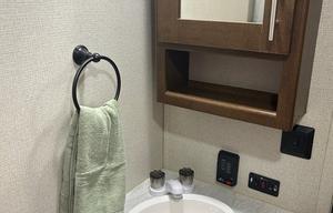 2018 Prime Time RV Tracer Breeze 26DBS