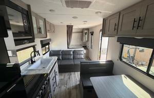 24 Flying Dutchman – Sleeps 8 l Bunks l Delivery