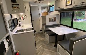 2021 Modern Dog Friendly RV Rental