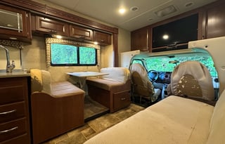 2016 Thor Motor Coach Four Winds Super C 33SW