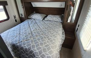 New Full 2020 Cherokee Forest River 274RK