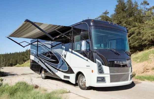 'Valerie' 2023 Winnebago Vista 29V