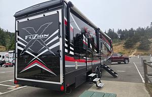 STEVE AND PEGGYS RV RENTAL AND HOSTING.