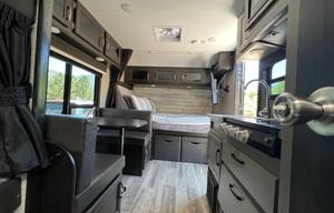 2021 Jayco Jay Feather Micro 17’
