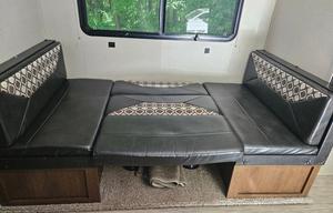 2019 Prime Time RV Tracer Breeze 24DBS
