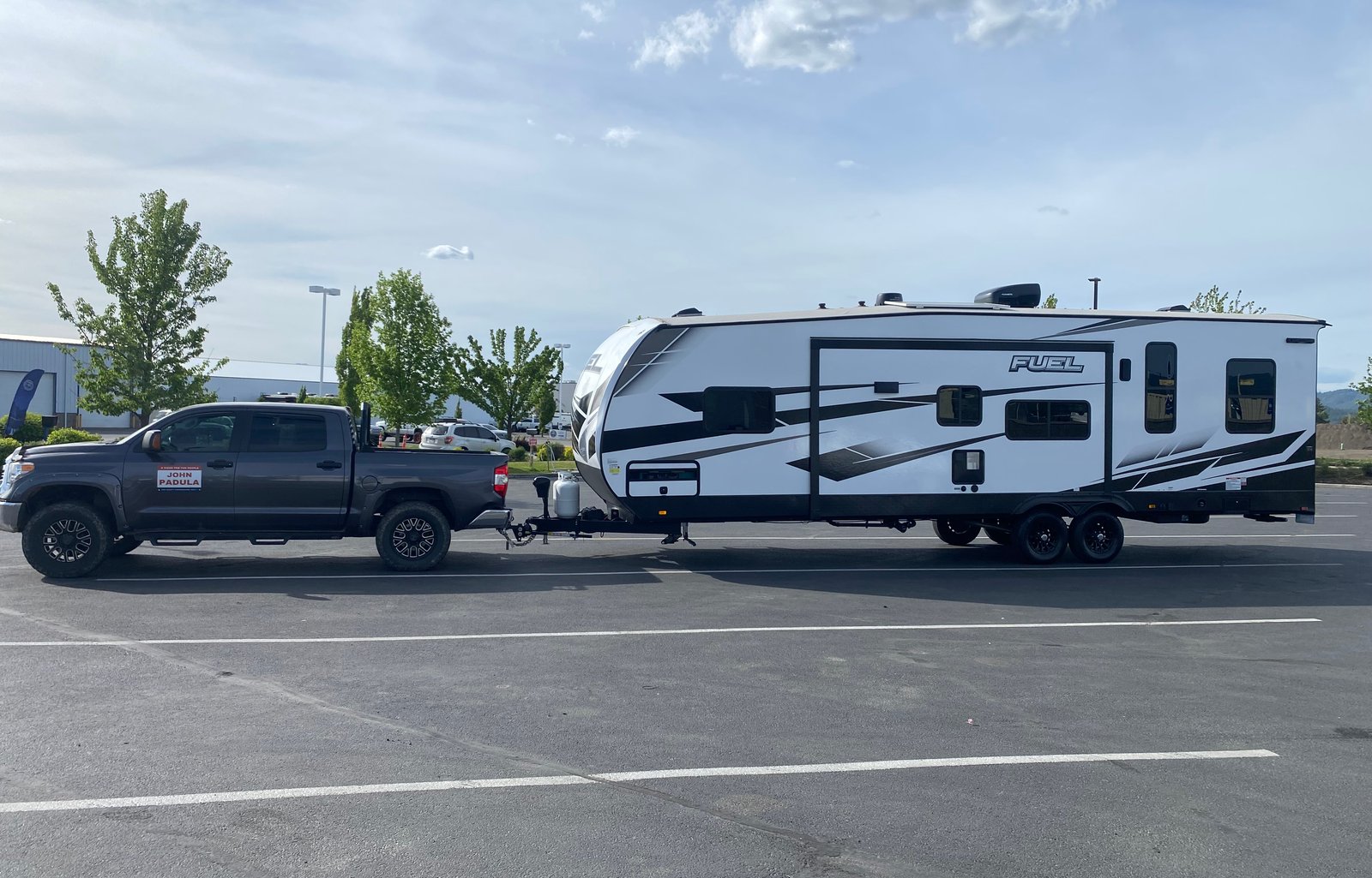 2023 HEARTLAND FUEL 305 TOYHAULER