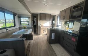 Luxury Beach Getaway | Sleeps 8 | Fully Loaded