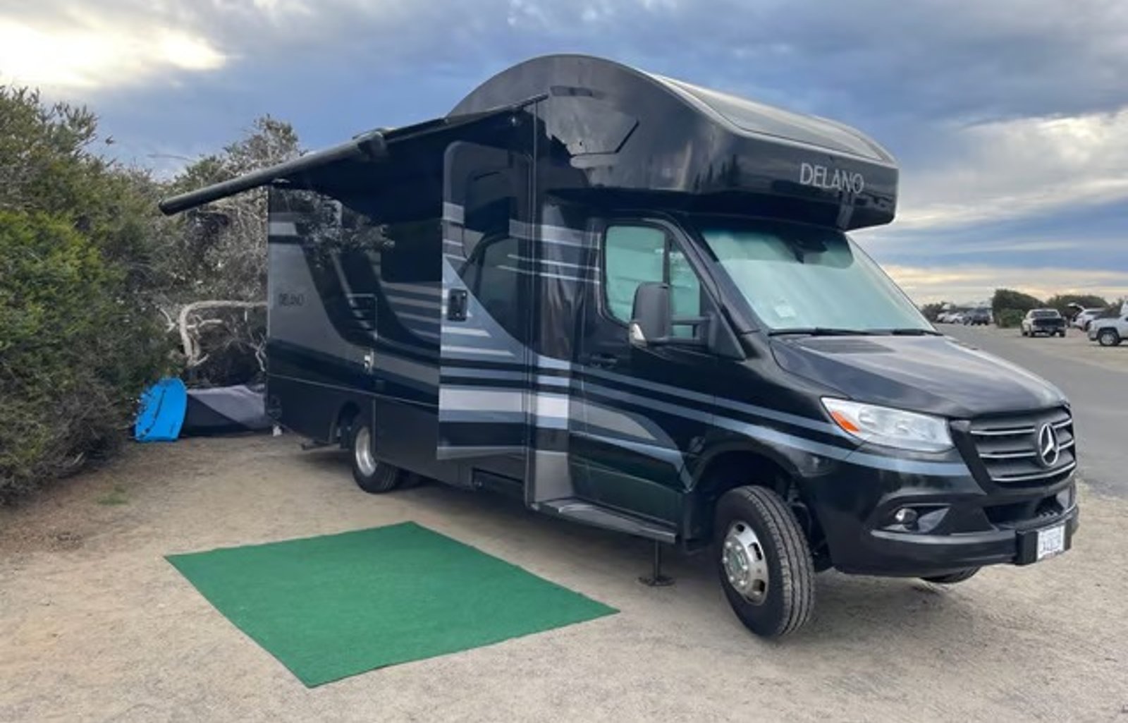C1*NEW*2022 LUXURY Mercedes - Sleeps 6 -Great MPG