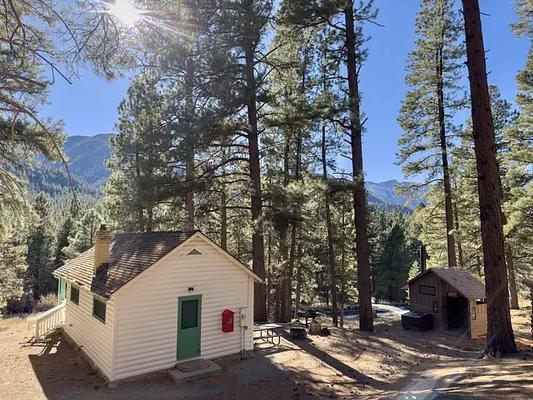 Cabin, Loop: Pine Valley