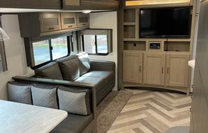 2021 Twilight TWS 3300