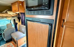 "The Dude" 2016 Thor Motor Coach Majestic 19G