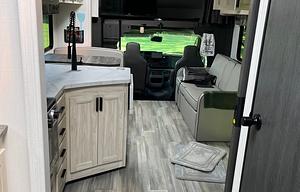 2023 Forest River RV Sunseeker Classic 3050S Ford RV rental photo 18
