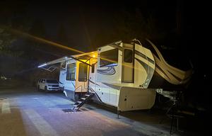 2021 Grand Design Solitude 382WB RV rental photo 5