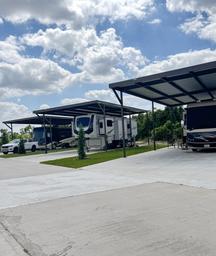 ROYAL PALMS RV RESORT