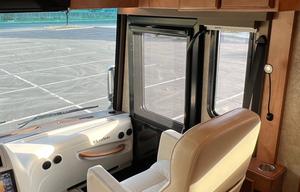 Itasca Meridian 36' Luxury Diesel