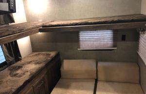 2018 Keystone Cougar 31SQB - Sleeps 11