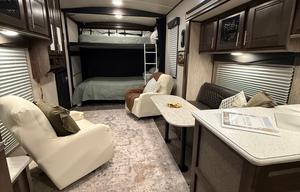 2019 Cruiser Stryker ST-2916 w/paddle boards!