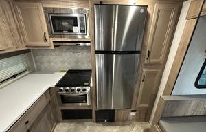 Sleeps 6 - New Luxury Travel Trailer