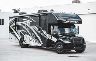 2022 Jayco Seneca 37L