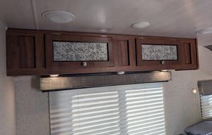 Easy to tow hard shell camper trailer for 5