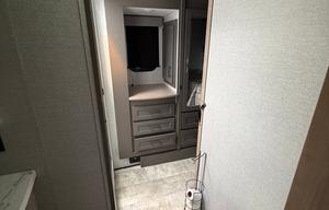 2023 Momentum 395ms RV rental photo 13