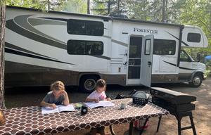 "Neverland" A family friendly 2017 Bunkhouse!