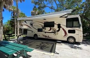 Thor Hurricane 29M | King Bed | Sleeps 6+