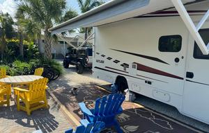 Adventure-Ready 2019 Winnebago Outlook 25J –