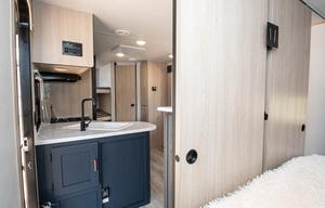 2025 Avenger with Bunks (LIKE NEW)-Delivery Only