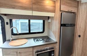 Luxury Mercedes RV – Sleeps 5