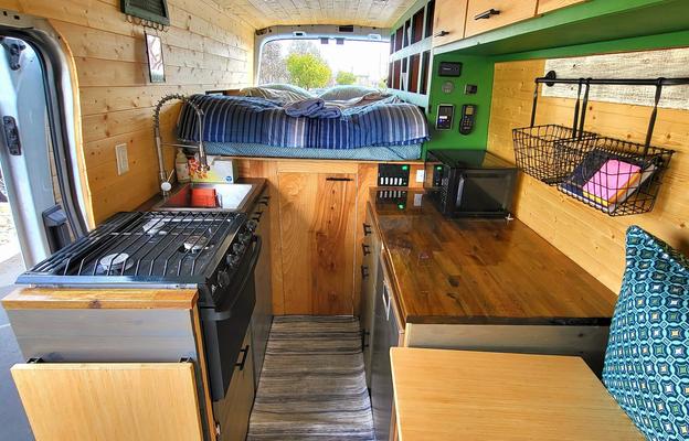2019 Ford Transit High Roof off the grid(Poseidon)