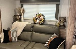 Minnie Winnie FLX | Solar Bunkhouse | Sleeps 6!
