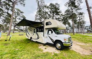 2018 28ft Thor Motor Coach Freedom Elite