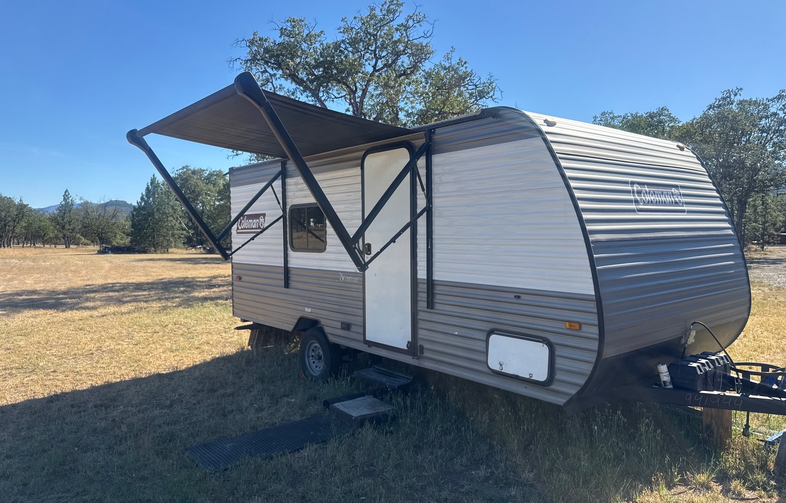 2023 Dutchmen RV Coleman Lantern Series 17R