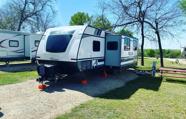 2021 Coachman Apex UltraLite 265 RBSS
