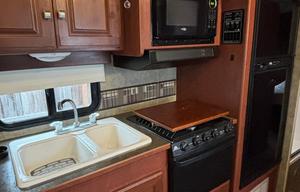 Windwaker - Eugene’s Roomy and Cozy Motorcoach