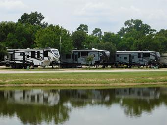 Woodland Lakes RV Park