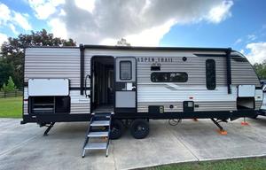 Clean & Fully Stocked Travel Trailer