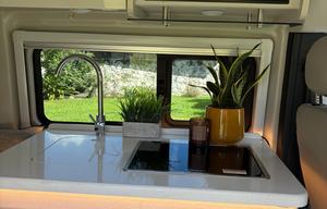 Luxury Thor Motorhome | Your Home Away From Home