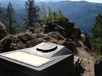 ACKER ROCK LOOKOUT-Composting Toilet