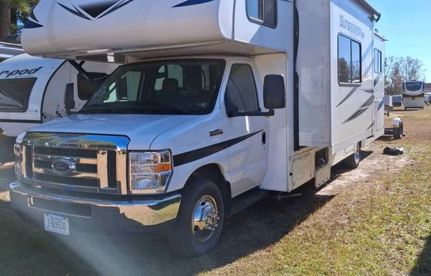 Big Bertha- Pet Friendly RV