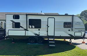 2022 Della Terra 250BH RV rental photo 1