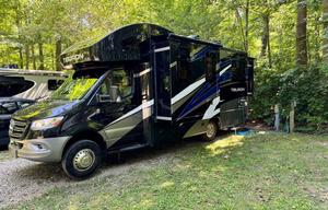 Pet Friendly, Easy to Drive. Mercedes 24 ft, Diesel