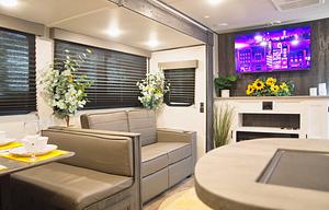 Weekend Getaway Special! (GWTX 1369)