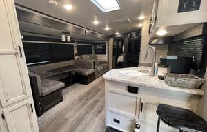 Spacious Family Bunkhouse