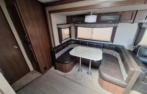 2017 Aerolite Luxury 292DBHS - UNLIMITED MILES!!