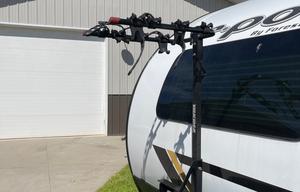 Sleeps 5, lots of upgrades! 600W solar system