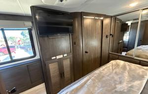 Lucky Clover Leprechaun 2022 Coachmen