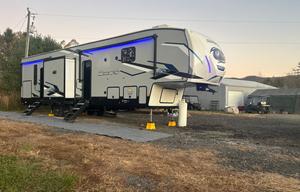 Mansion On Wheels!