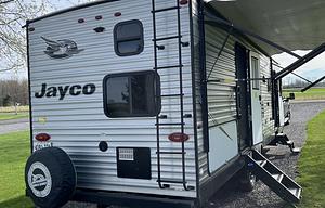 Jayflight 30' Bunkhouse